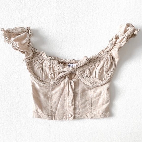 Princess Polly Eloise Crop Top (beige) - Picture 4 of 12